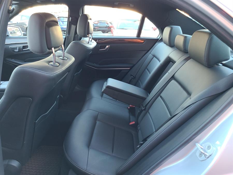 2014 Mercedes-Benz E-Class 4dr Sdn E350 Luxury 4MATIC, available for sale in Waterbury, Connecticut | National Auto Brokers, Inc.. Waterbury, Connecticut 2014 Mercedes-Benz E-Class 4dr Sdn E350 Luxury 4MATIC, available for sale in Waterbury, Connecticut | National Auto Brokers, Inc.. Waterbury, Connecticut