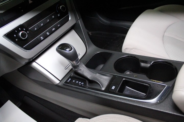 Used Hyundai Sonata 4dr Sdn 1.6T Eco 2015 | New England Auto Sales LLC. Plainville, Connecticut Used Hyundai Sonata 4dr Sdn 1.6T Eco 2015 | New England Auto Sales LLC. Plainville, Connecticut