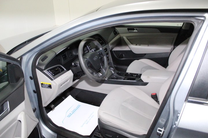 Used Hyundai Sonata 4dr Sdn 1.6T Eco 2015 | New England Auto Sales LLC. Plainville, Connecticut Used Hyundai Sonata 4dr Sdn 1.6T Eco 2015 | New England Auto Sales LLC. Plainville, Connecticut