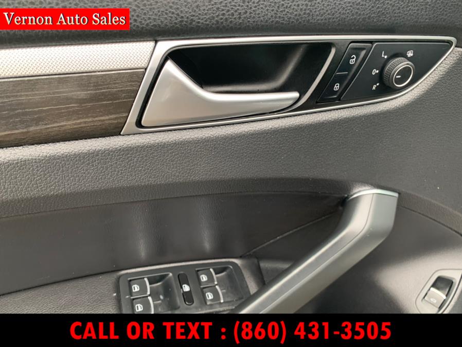 2016 Volkswagen Passat 4dr Sdn 1.8T Auto SE PZEV, available for sale in Manchester, Connecticut | Vernon Auto Sale & Service. Manchester, Connecticut 2016 Volkswagen Passat 4dr Sdn 1.8T Auto SE PZEV, available for sale in Manchester, Connecticut | Vernon Auto Sale & Service. Manchester, Connecticut