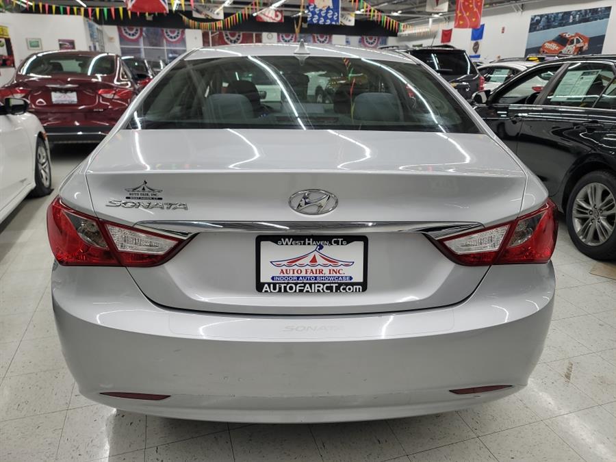 2013 Hyundai Sonata 4dr Sdn 2.4L Auto GLS PZEV, available for sale in West Haven, CT