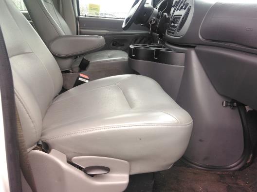 Used Ford Econoline Wagon E-350 Super XL 2006 | Raymonds Cars Inc. Corona, New York Used Ford Econoline Wagon E-350 Super XL 2006 | Raymonds Cars Inc. Corona, New York