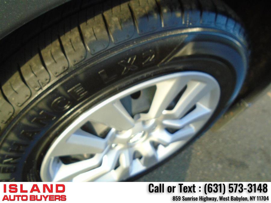 Used Nissan Altima 2.5 S 4dr Sedan 2015 | Island Auto Buyers. West Babylon, New York Used Nissan Altima 2.5 S 4dr Sedan 2015 | Island Auto Buyers. West Babylon, New York