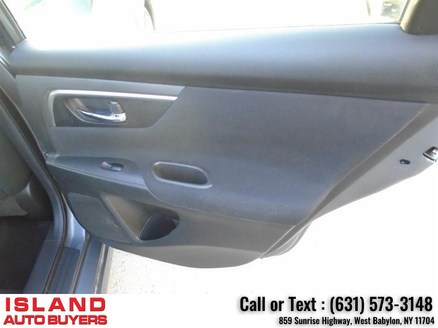 Used Nissan Altima 2.5 S 4dr Sedan 2015 | Island Auto Buyers. West Babylon, New York Used Nissan Altima 2.5 S 4dr Sedan 2015 | Island Auto Buyers. West Babylon, New York
