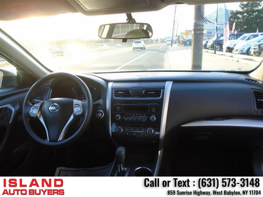 Used Nissan Altima 2.5 S 4dr Sedan 2015 | Island Auto Buyers. West Babylon, New York Used Nissan Altima 2.5 S 4dr Sedan 2015 | Island Auto Buyers. West Babylon, New York