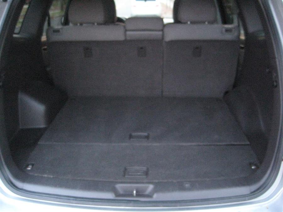 2010 Hyundai Santa Fe GLS AWD 4dr SUV, available for sale in Massapequa, New York | Rite Choice Auto Inc.. Massapequa, New York 2010 Hyundai Santa Fe GLS AWD 4dr SUV, available for sale in Massapequa, New York | Rite Choice Auto Inc.. Massapequa, New York