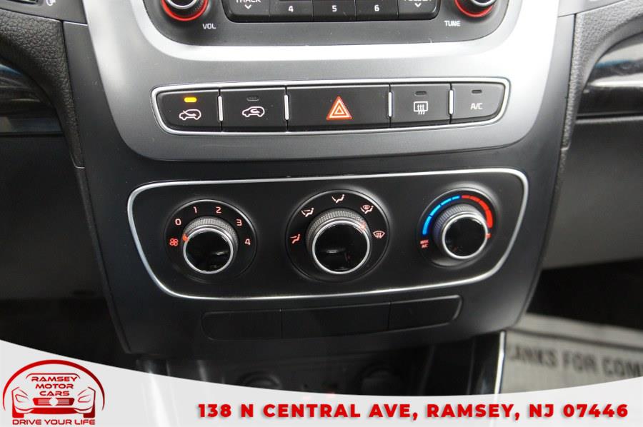 Used Kia Sorento AWD 4dr I4 LX 2014 | Ramsey Motor Cars Inc. Ramsey, New Jersey Used Kia Sorento AWD 4dr I4 LX 2014 | Ramsey Motor Cars Inc. Ramsey, New Jersey