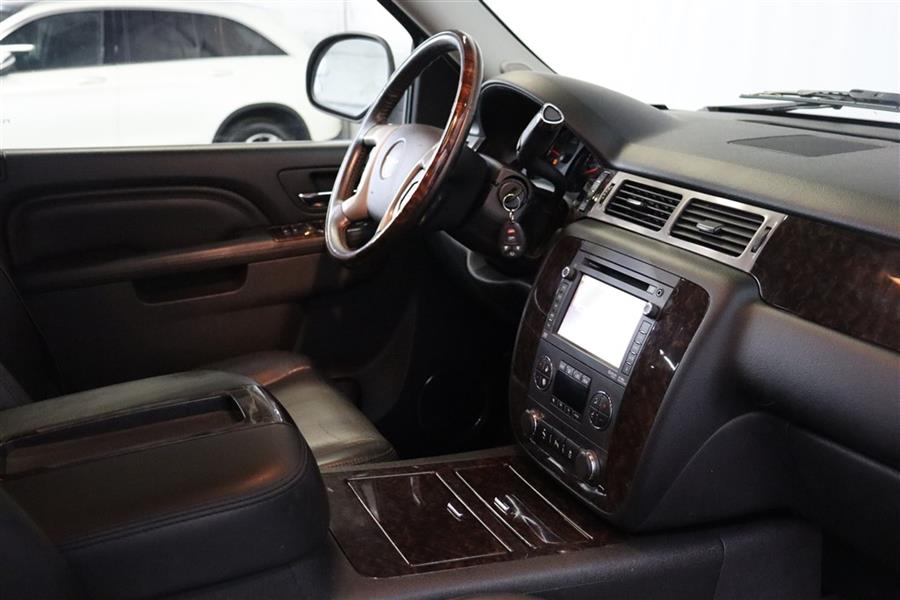 2014 GMC Yukon Xl DENALI, available for sale in Paterson, New Jersey | Fast Track Motors. Paterson, New Jersey 2014 GMC Yukon Xl DENALI, available for sale in Paterson, New Jersey | Fast Track Motors. Paterson, New Jersey