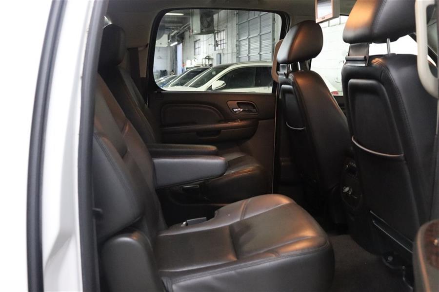 2014 GMC Yukon Xl DENALI, available for sale in Paterson, New Jersey | Fast Track Motors. Paterson, New Jersey 2014 GMC Yukon Xl DENALI, available for sale in Paterson, New Jersey | Fast Track Motors. Paterson, New Jersey