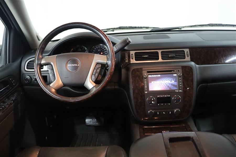 2014 GMC Yukon Xl DENALI, available for sale in Paterson, New Jersey | Fast Track Motors. Paterson, New Jersey 2014 GMC Yukon Xl DENALI, available for sale in Paterson, New Jersey | Fast Track Motors. Paterson, New Jersey