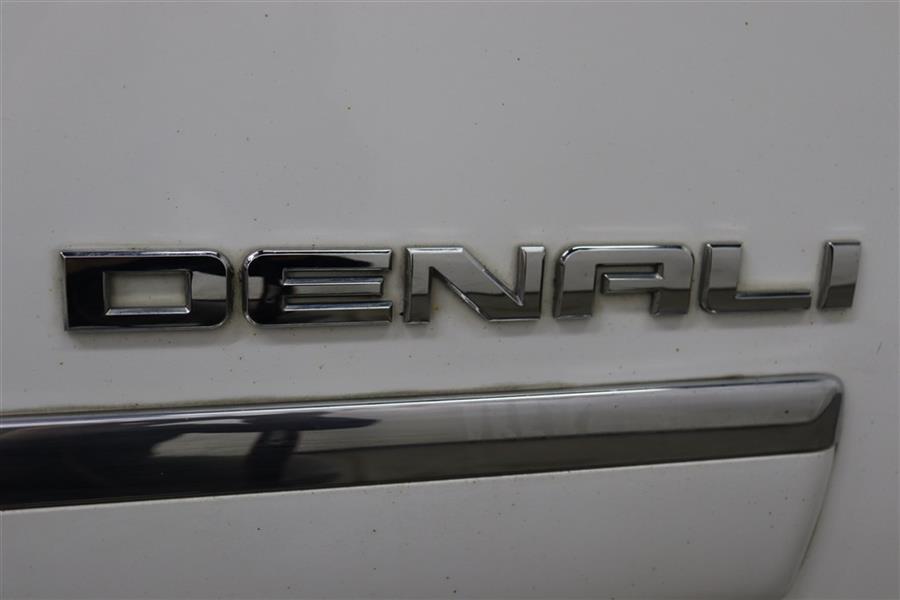 2014 GMC Yukon Xl DENALI, available for sale in Paterson, New Jersey | Fast Track Motors. Paterson, New Jersey 2014 GMC Yukon Xl DENALI, available for sale in Paterson, New Jersey | Fast Track Motors. Paterson, New Jersey