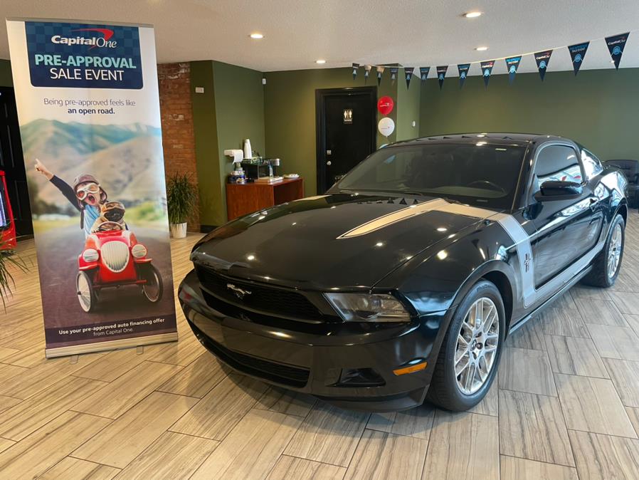 2012 Ford Mustang 2dr Cpe V6 Premium, available for sale in West Hartford, CT