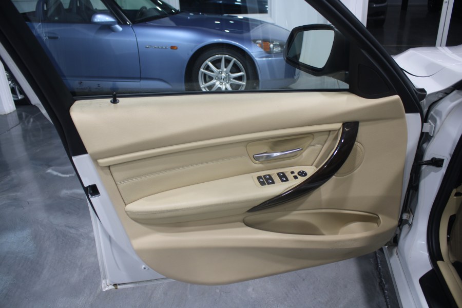 Used BMW 3 Series 4dr Sdn 328i xDrive AWD South Africa 2015 | Auto Gallery. Lodi, New Jersey Used BMW 3 Series 4dr Sdn 328i xDrive AWD South Africa 2015 | Auto Gallery. Lodi, New Jersey