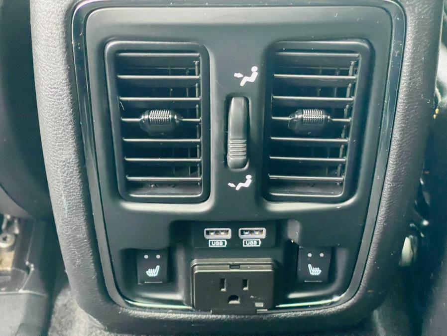 2014 Jeep Grand Cherokee 4WD 4dr Limited, available for sale in New Britain, Connecticut | Supreme Automotive. New Britain, Connecticut 2014 Jeep Grand Cherokee 4WD 4dr Limited, available for sale in New Britain, Connecticut | Supreme Automotive. New Britain, Connecticut