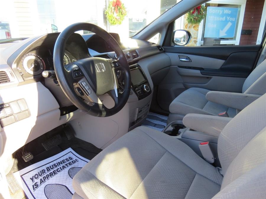 Used Honda Odyssey SE 4dr Mini Van 2016 | Lake City Exports Inc. Auburn, Maine Used Honda Odyssey SE 4dr Mini Van 2016 | Lake City Exports Inc. Auburn, Maine