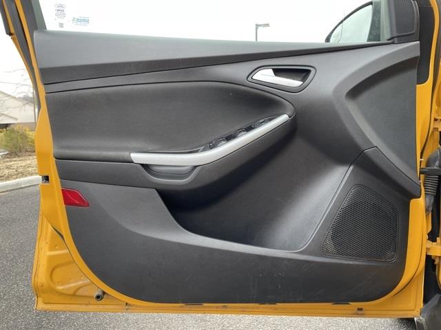 Used Ford Focus SE 2012 | Blasius Federal Road. Brookfield, Connecticut Used Ford Focus SE 2012 | Blasius Federal Road. Brookfield, Connecticut