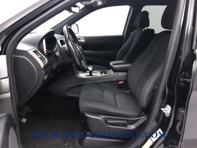 Used Jeep Grand Cherokee 4WD 4dr Laredo 2015 | J&M Automotive Sls&Svc LLC. Naugatuck, Connecticut Used Jeep Grand Cherokee 4WD 4dr Laredo 2015 | J&M Automotive Sls&Svc LLC. Naugatuck, Connecticut