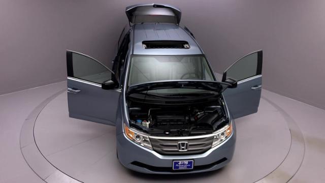 2013 Honda Odyssey 5dr EX-L w/Navi, available for sale in Naugatuck, Connecticut | J&M Automotive Sls&Svc LLC. Naugatuck, Connecticut 2013 Honda Odyssey 5dr EX-L w/Navi, available for sale in Naugatuck, Connecticut | J&M Automotive Sls&Svc LLC. Naugatuck, Connecticut