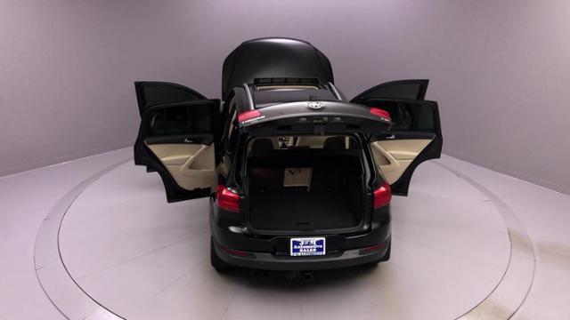 Used Volkswagen Tiguan 2.0T Wolfsburg Edition 4MOTION 2017 | J&M Automotive Sls&Svc LLC. Naugatuck, Connecticut Used Volkswagen Tiguan 2.0T Wolfsburg Edition 4MOTION 2017 | J&M Automotive Sls&Svc LLC. Naugatuck, Connecticut