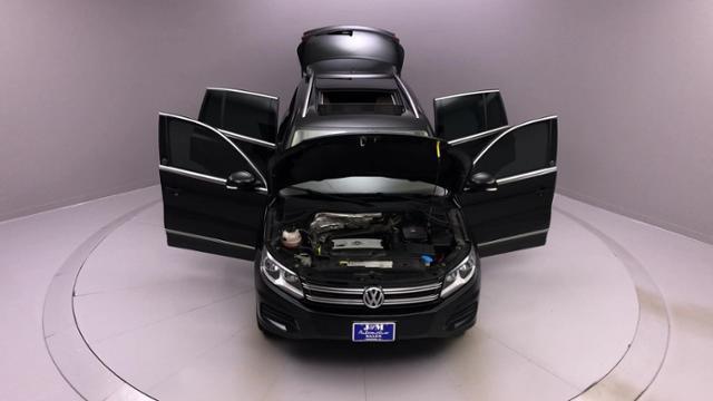 Used Volkswagen Tiguan 2.0T Wolfsburg Edition 4MOTION 2017 | J&M Automotive Sls&Svc LLC. Naugatuck, Connecticut Used Volkswagen Tiguan 2.0T Wolfsburg Edition 4MOTION 2017 | J&M Automotive Sls&Svc LLC. Naugatuck, Connecticut