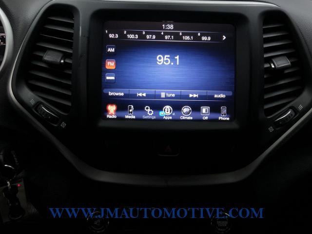 2015 Jeep Cherokee 4WD 4dr Trailhawk, available for sale in Naugatuck, Connecticut | J&M Automotive Sls&Svc LLC. Naugatuck, Connecticut 2015 Jeep Cherokee 4WD 4dr Trailhawk, available for sale in Naugatuck, Connecticut | J&M Automotive Sls&Svc LLC. Naugatuck, Connecticut