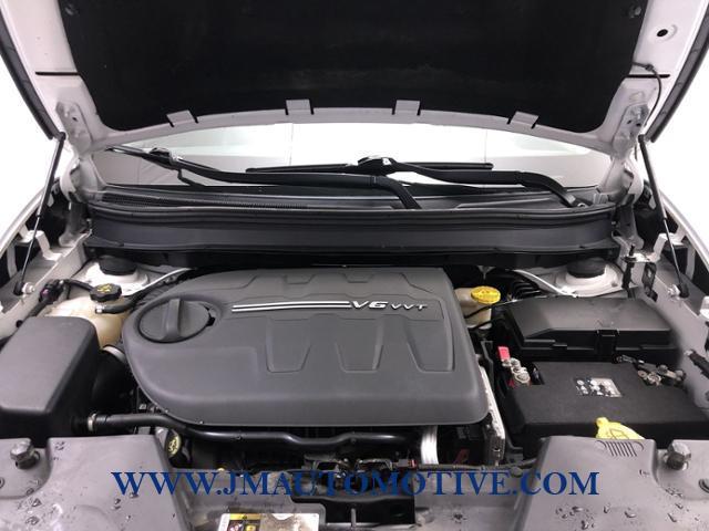 2015 Jeep Cherokee 4WD 4dr Trailhawk, available for sale in Naugatuck, Connecticut | J&M Automotive Sls&Svc LLC. Naugatuck, Connecticut 2015 Jeep Cherokee 4WD 4dr Trailhawk, available for sale in Naugatuck, Connecticut | J&M Automotive Sls&Svc LLC. Naugatuck, Connecticut