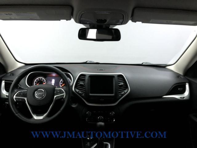 2015 Jeep Cherokee 4WD 4dr Trailhawk, available for sale in Naugatuck, Connecticut | J&M Automotive Sls&Svc LLC. Naugatuck, Connecticut 2015 Jeep Cherokee 4WD 4dr Trailhawk, available for sale in Naugatuck, Connecticut | J&M Automotive Sls&Svc LLC. Naugatuck, Connecticut