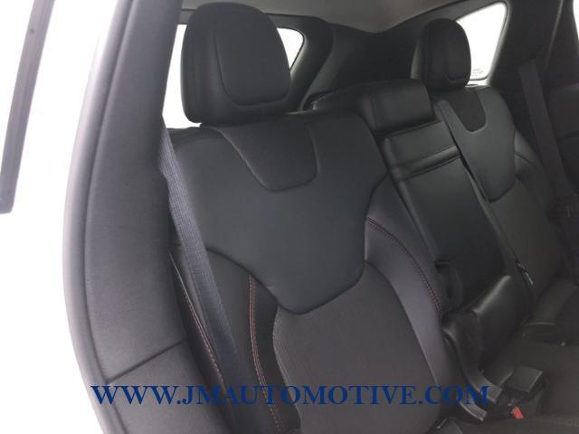 2015 Jeep Cherokee 4WD 4dr Trailhawk, available for sale in Naugatuck, Connecticut | J&M Automotive Sls&Svc LLC. Naugatuck, Connecticut 2015 Jeep Cherokee 4WD 4dr Trailhawk, available for sale in Naugatuck, Connecticut | J&M Automotive Sls&Svc LLC. Naugatuck, Connecticut