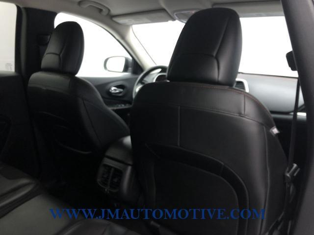 2015 Jeep Cherokee 4WD 4dr Trailhawk, available for sale in Naugatuck, Connecticut | J&M Automotive Sls&Svc LLC. Naugatuck, Connecticut 2015 Jeep Cherokee 4WD 4dr Trailhawk, available for sale in Naugatuck, Connecticut | J&M Automotive Sls&Svc LLC. Naugatuck, Connecticut