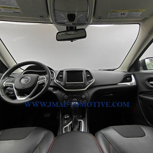 2015 Jeep Cherokee 4WD 4dr Trailhawk, available for sale in Naugatuck, Connecticut | J&M Automotive Sls&Svc LLC. Naugatuck, Connecticut 2015 Jeep Cherokee 4WD 4dr Trailhawk, available for sale in Naugatuck, Connecticut | J&M Automotive Sls&Svc LLC. Naugatuck, Connecticut