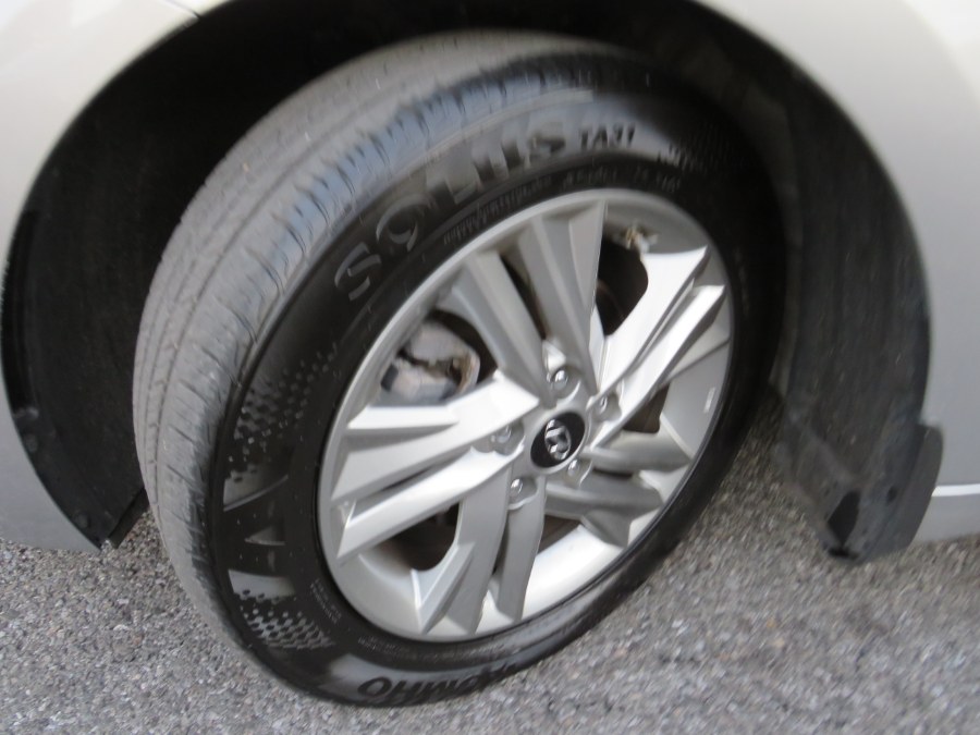 2020 Hyundai Elantra Value Edition IVT, available for sale in Middle Village, New York | Road Masters II INC. Middle Village, New York 2020 Hyundai Elantra Value Edition IVT, available for sale in Middle Village, New York | Road Masters II INC. Middle Village, New York