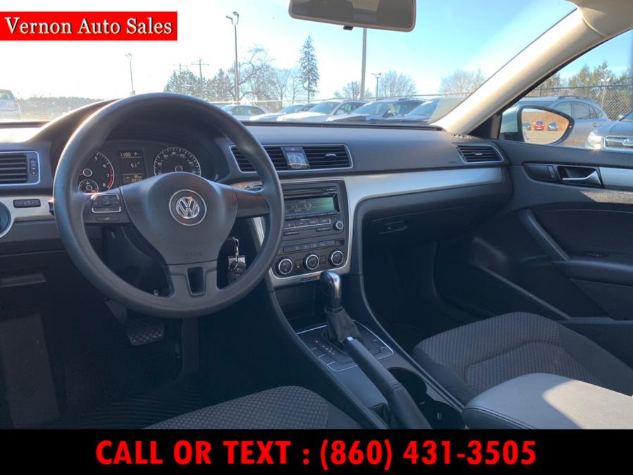 2012 Volkswagen Passat 4dr Sdn 2.5L Auto S PZEV, available for sale in Manchester, Connecticut | Vernon Auto Sale & Service. Manchester, Connecticut 2012 Volkswagen Passat 4dr Sdn 2.5L Auto S PZEV, available for sale in Manchester, Connecticut | Vernon Auto Sale & Service. Manchester, Connecticut