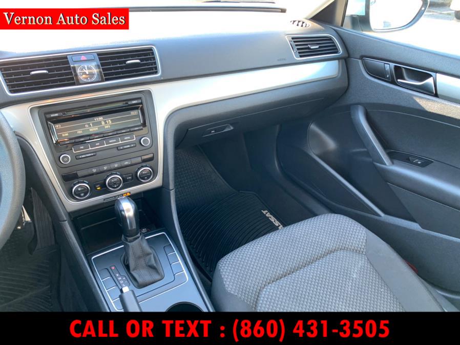 2012 Volkswagen Passat 4dr Sdn 2.5L Auto S PZEV, available for sale in Manchester, Connecticut | Vernon Auto Sale & Service. Manchester, Connecticut 2012 Volkswagen Passat 4dr Sdn 2.5L Auto S PZEV, available for sale in Manchester, Connecticut | Vernon Auto Sale & Service. Manchester, Connecticut