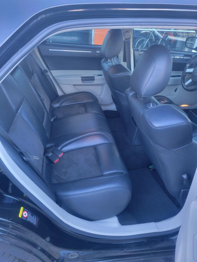 Used Chrysler 300 4dr Sdn 300C SRT8 2006 | Chris's Auto Clinic. Plainville, Connecticut Used Chrysler 300 4dr Sdn 300C SRT8 2006 | Chris's Auto Clinic. Plainville, Connecticut