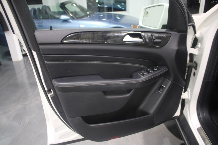 Used Mercedes-Benz M-Class 4MATIC 4dr ML 350 2015 | Auto Gallery. Lodi, New Jersey Used Mercedes-Benz M-Class 4MATIC 4dr ML 350 2015 | Auto Gallery. Lodi, New Jersey