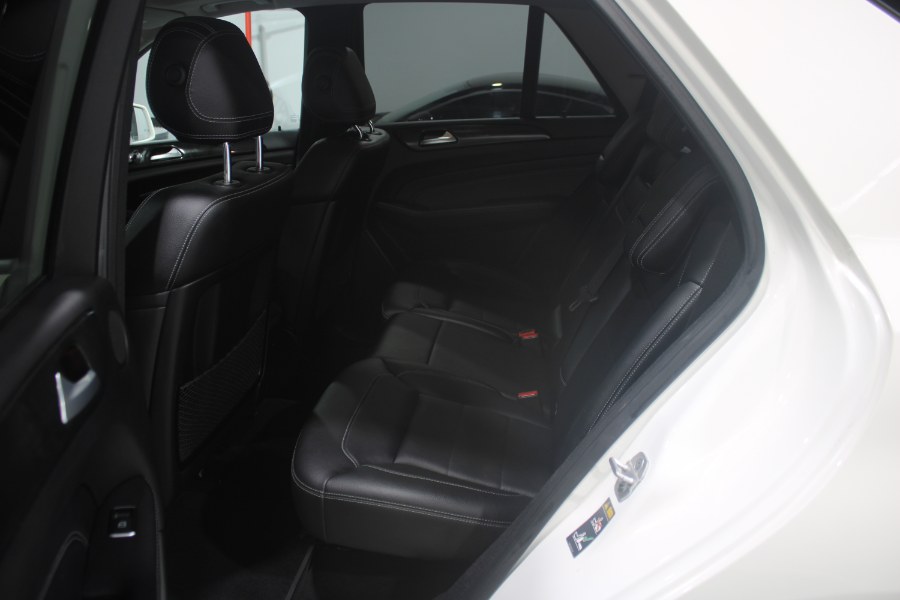 Used Mercedes-Benz M-Class 4MATIC 4dr ML 350 2015 | Auto Gallery. Lodi, New Jersey Used Mercedes-Benz M-Class 4MATIC 4dr ML 350 2015 | Auto Gallery. Lodi, New Jersey