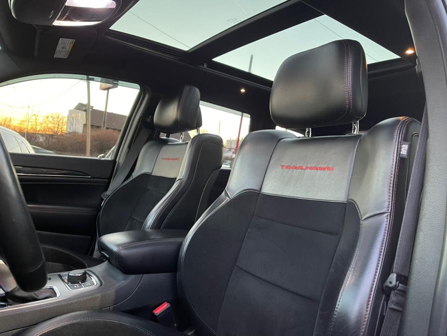 Used Jeep Grand Cherokee Trailhawk 4x4 2017 | Champion Auto Hillside. Hillside, New Jersey Used Jeep Grand Cherokee Trailhawk 4x4 2017 | Champion Auto Hillside. Hillside, New Jersey