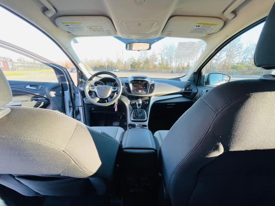 Used Ford Escape 4WD 4dr SE 2014 | Supreme Automotive. New Britain, Connecticut Used Ford Escape 4WD 4dr SE 2014 | Supreme Automotive. New Britain, Connecticut