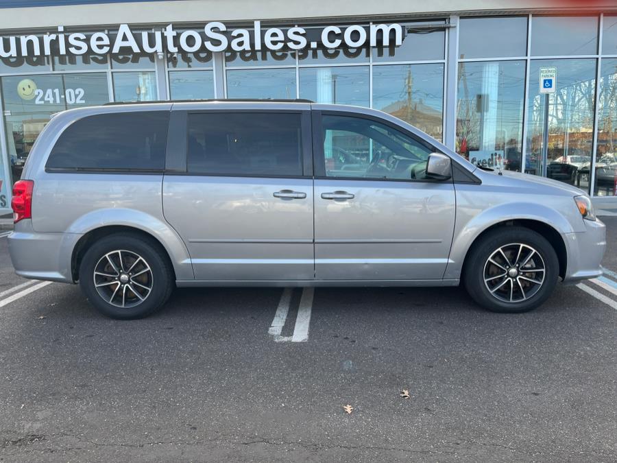 2016 Dodge Grand Caravan 4dr Wgn R/T. CLEAN CARFAX!!!, available for sale in Elmont, New York | Sunrise of Elmont. Elmont, New York 2016 Dodge Grand Caravan 4dr Wgn R/T. CLEAN CARFAX!!!, available for sale in Elmont, New York | Sunrise of Elmont. Elmont, New York