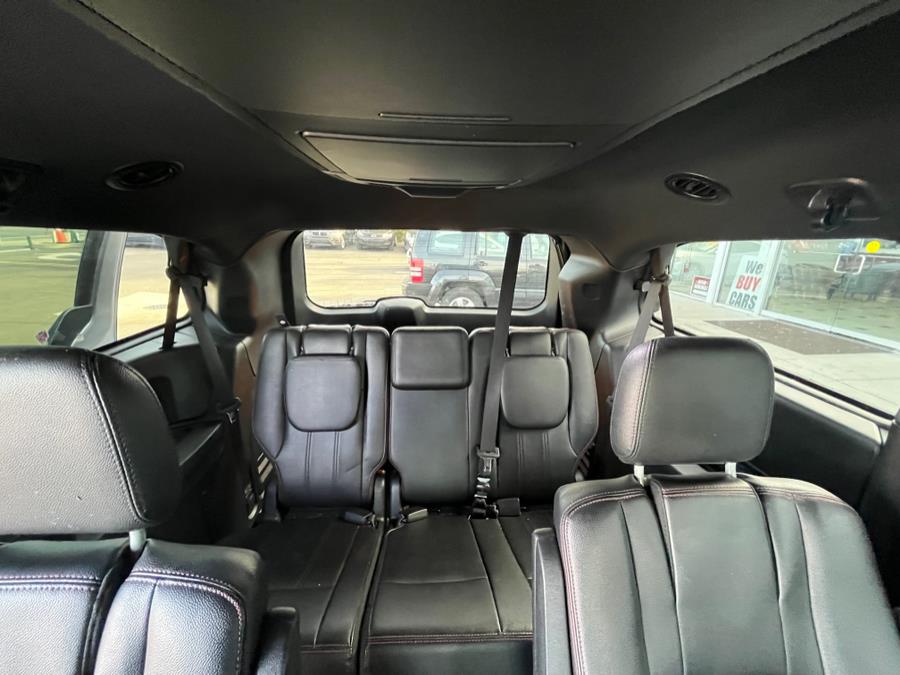 2016 Dodge Grand Caravan 4dr Wgn R/T. CLEAN CARFAX!!!, available for sale in Elmont, New York | Sunrise of Elmont. Elmont, New York 2016 Dodge Grand Caravan 4dr Wgn R/T. CLEAN CARFAX!!!, available for sale in Elmont, New York | Sunrise of Elmont. Elmont, New York