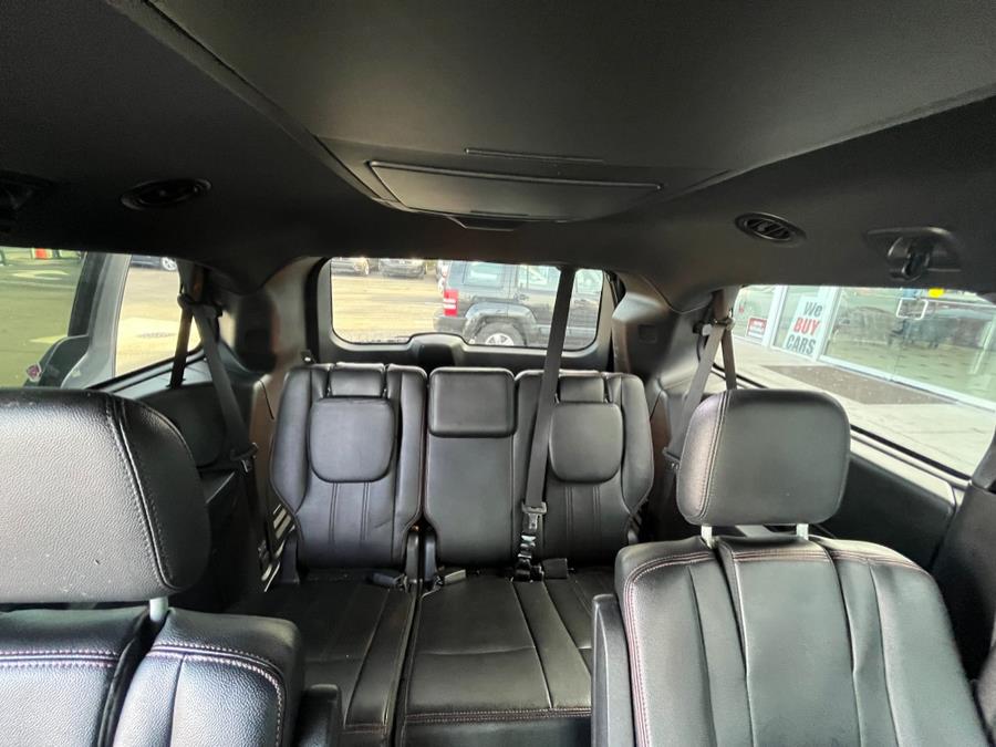 2016 Dodge Grand Caravan 4dr Wgn R/T. CLEAN CARFAX!!!, available for sale in Elmont, New York | Sunrise of Elmont. Elmont, New York 2016 Dodge Grand Caravan 4dr Wgn R/T. CLEAN CARFAX!!!, available for sale in Elmont, New York | Sunrise of Elmont. Elmont, New York
