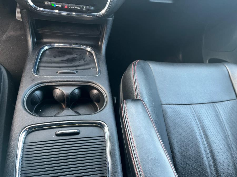 2016 Dodge Grand Caravan 4dr Wgn R/T. CLEAN CARFAX!!!, available for sale in Elmont, New York | Sunrise of Elmont. Elmont, New York 2016 Dodge Grand Caravan 4dr Wgn R/T. CLEAN CARFAX!!!, available for sale in Elmont, New York | Sunrise of Elmont. Elmont, New York