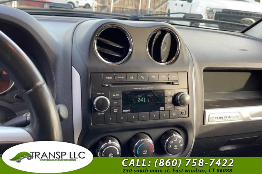 Used Jeep Compass 4WD 4dr Latitude 2015 | Trans P LLC. East Windsor, Connecticut Used Jeep Compass 4WD 4dr Latitude 2015 | Trans P LLC. East Windsor, Connecticut