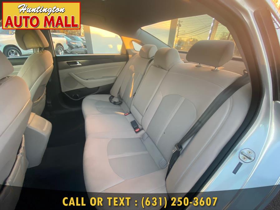 Used Hyundai Sonata 4dr Sdn 2.4L Sport 2015 | Huntington Auto Mall. Huntington Station, New York Used Hyundai Sonata 4dr Sdn 2.4L Sport 2015 | Huntington Auto Mall. Huntington Station, New York