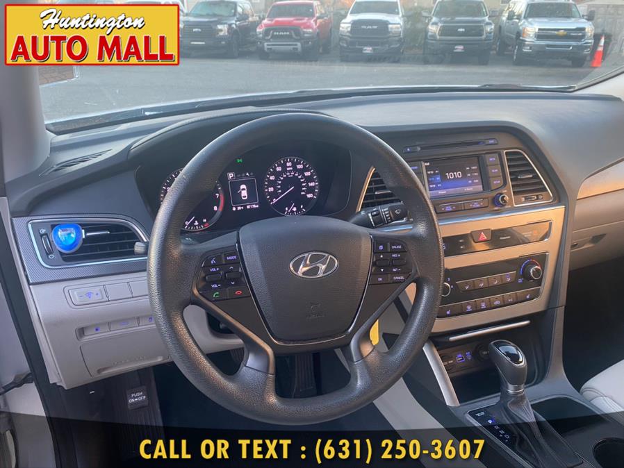 Used Hyundai Sonata 4dr Sdn 2.4L Sport 2015 | Huntington Auto Mall. Huntington Station, New York Used Hyundai Sonata 4dr Sdn 2.4L Sport 2015 | Huntington Auto Mall. Huntington Station, New York