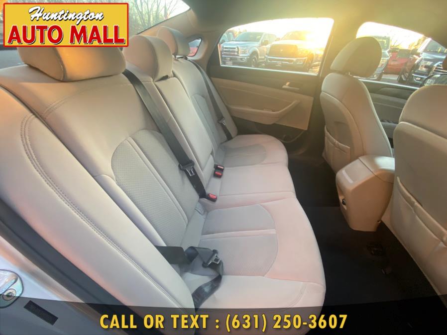 Used Hyundai Sonata 4dr Sdn 2.4L Sport 2015 | Huntington Auto Mall. Huntington Station, New York Used Hyundai Sonata 4dr Sdn 2.4L Sport 2015 | Huntington Auto Mall. Huntington Station, New York