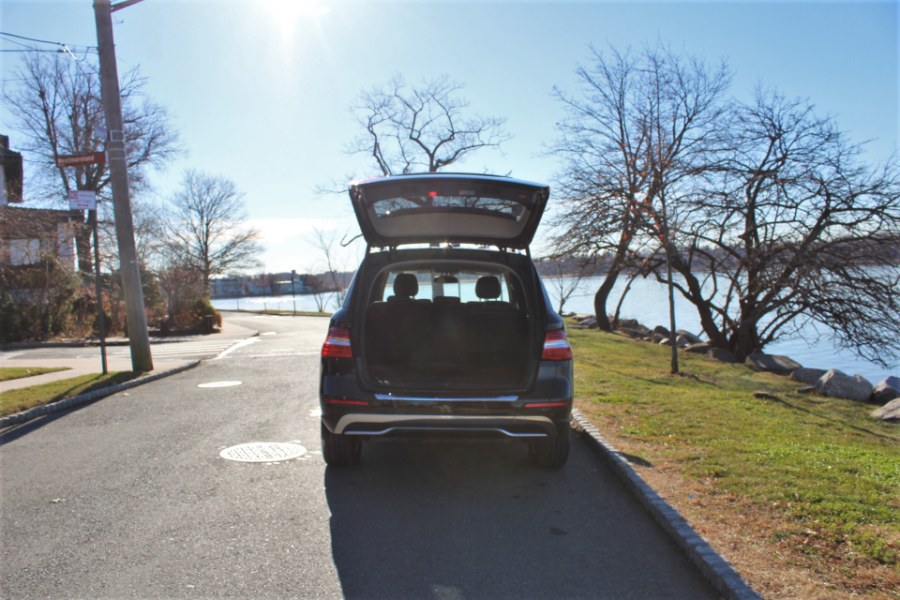 2014 Mercedes-Benz M-Class 4MATIC 4dr ML350, available for sale in Great Neck, New York | Great Neck Car Buyers & Sellers. Great Neck, New York 2014 Mercedes-Benz M-Class 4MATIC 4dr ML350, available for sale in Great Neck, New York | Great Neck Car Buyers & Sellers. Great Neck, New York