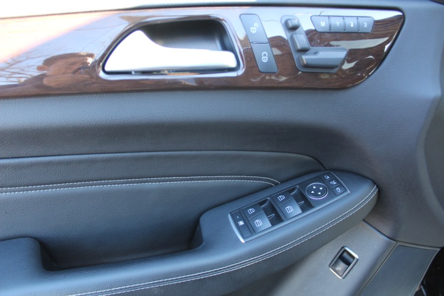 2014 Mercedes-Benz M-Class 4MATIC 4dr ML350, available for sale in Great Neck, New York | Great Neck Car Buyers & Sellers. Great Neck, New York 2014 Mercedes-Benz M-Class 4MATIC 4dr ML350, available for sale in Great Neck, New York | Great Neck Car Buyers & Sellers. Great Neck, New York