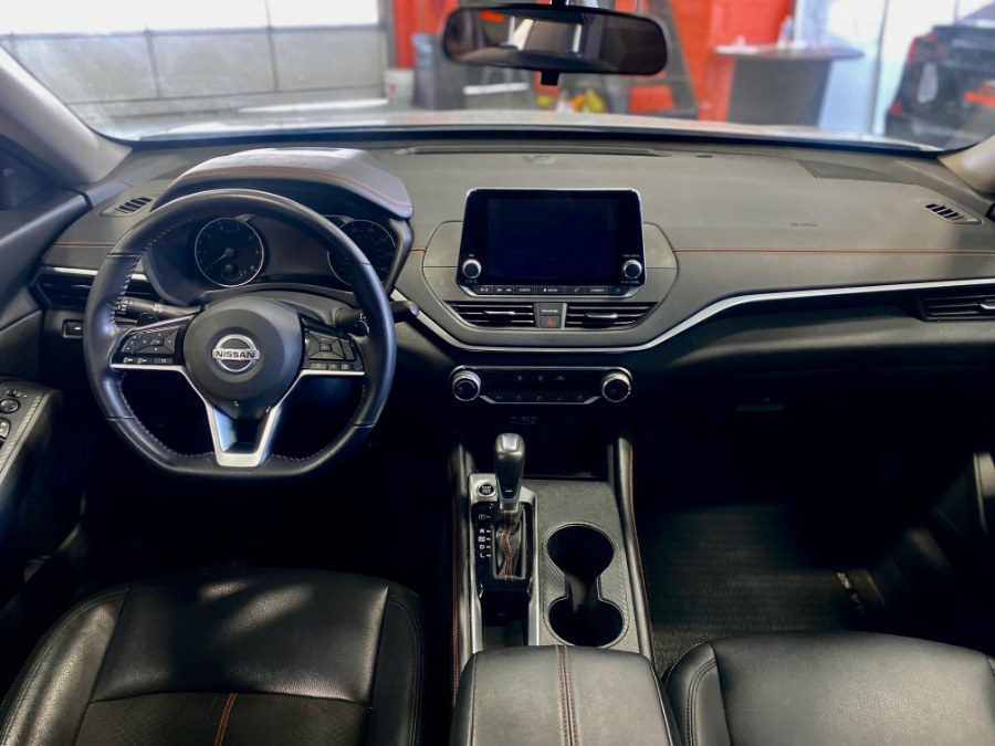 Used Nissan Altima 2.5 SR Sedan 2020 | Car Factory Inc.. Bronx, New York Used Nissan Altima 2.5 SR Sedan 2020 | Car Factory Inc.. Bronx, New York