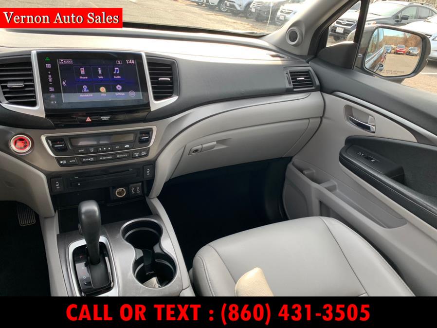 2016 Honda Pilot AWD 4dr EX-L, available for sale in Manchester, Connecticut | Vernon Auto Sale & Service. Manchester, Connecticut 2016 Honda Pilot AWD 4dr EX-L, available for sale in Manchester, Connecticut | Vernon Auto Sale & Service. Manchester, Connecticut